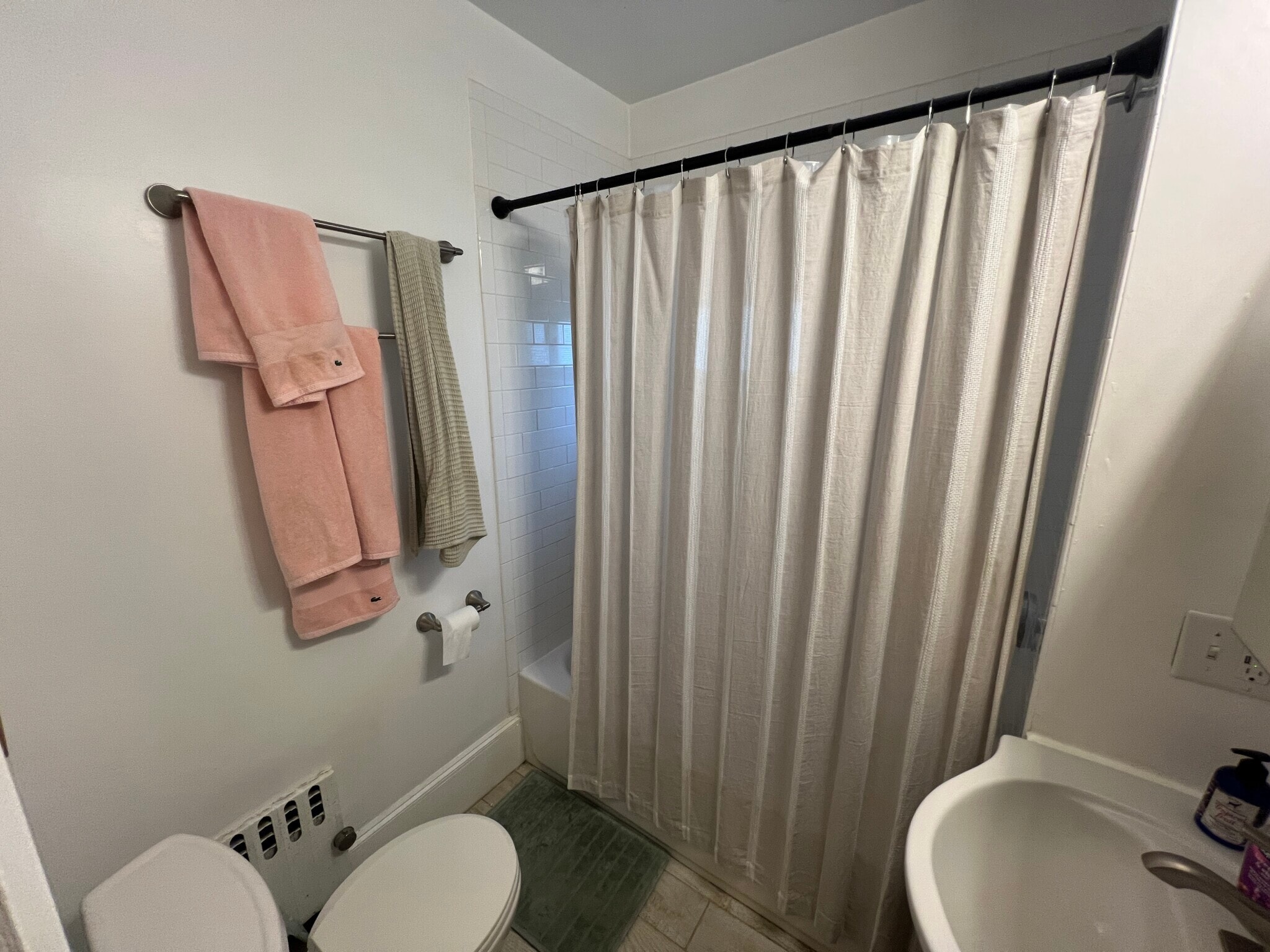 Building Photo - 42-44 Gorham St. Unit 1