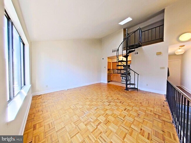 Building Photo - 828 N 26th St