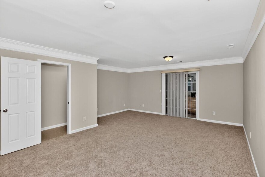 Building Photo - 837 Crestwell Cir