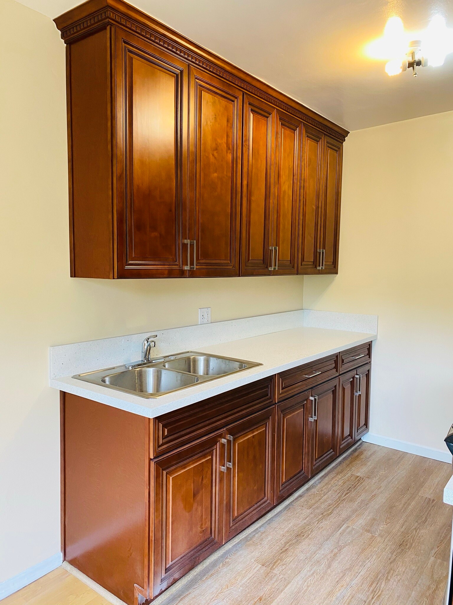 Building Photo - 3232 Estara Ave