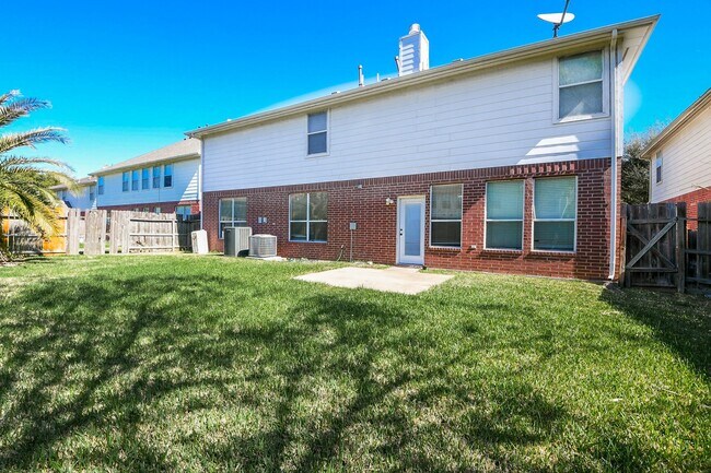 Building Photo - 5410 Linden Grove Ct