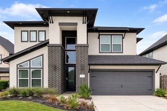 Building Photo - 31426 Warm Kindling Wy