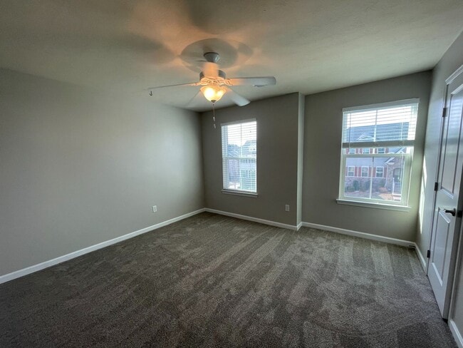 Building Photo - Wexford/Pine Township - 3 Bedroom (+1 in Basement), 3.5 Bath Townhome