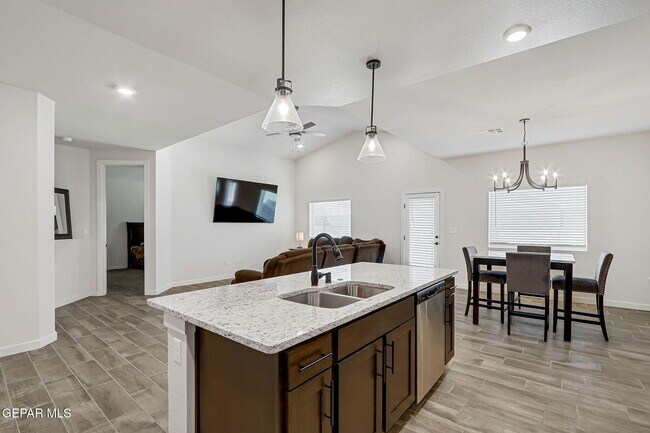 Building Photo - 3609 Bob Snead Dr