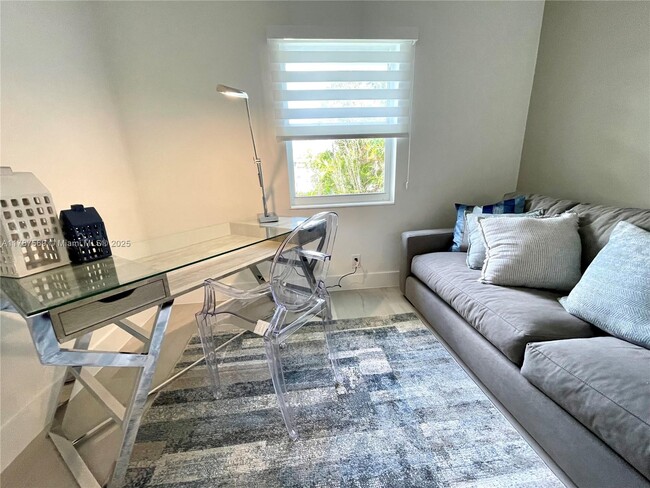 Building Photo - 2424 Tortugas Ln