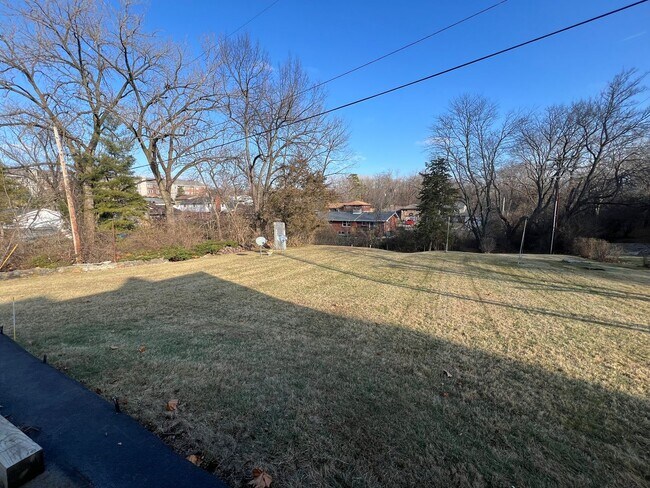 Building Photo - 3 Bedroom/2.5 Bathroom Home in Peoria for Lease