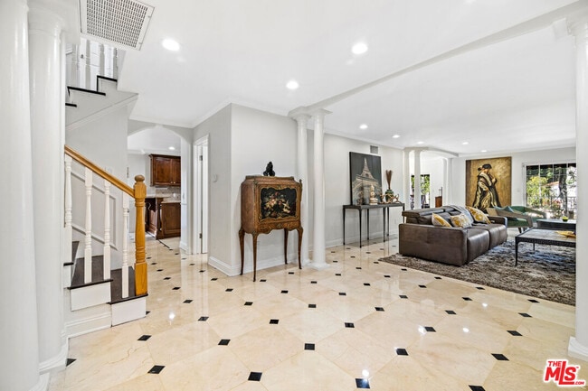 Building Photo - 2461 Jupiter Dr