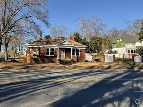 Building Photo - 400 Chesterfield Ave