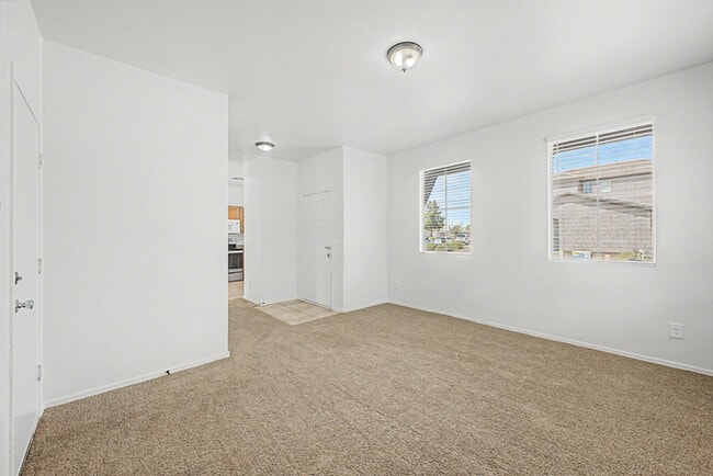 Building Photo - 5113 W Fulton St