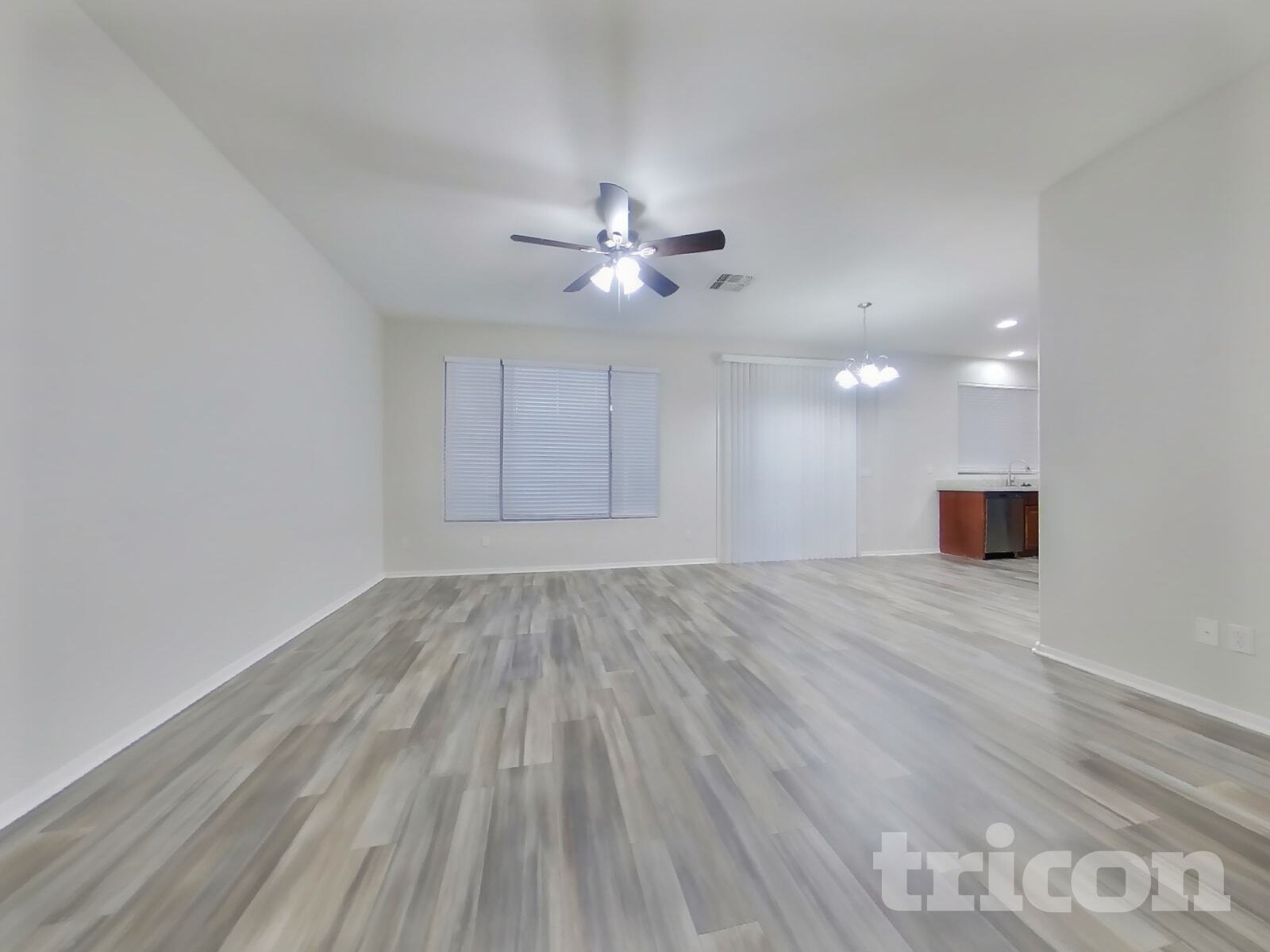 Building Photo - 4333 E Ivanhoe St