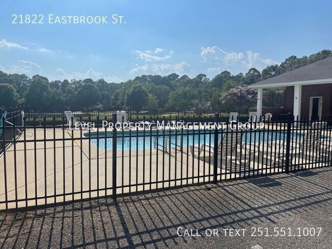 Building Photo - 21822 Eastbrook St