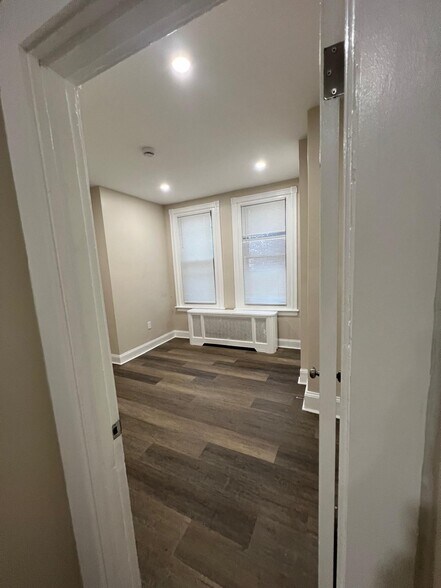 Building Photo - 3127 N 25th St