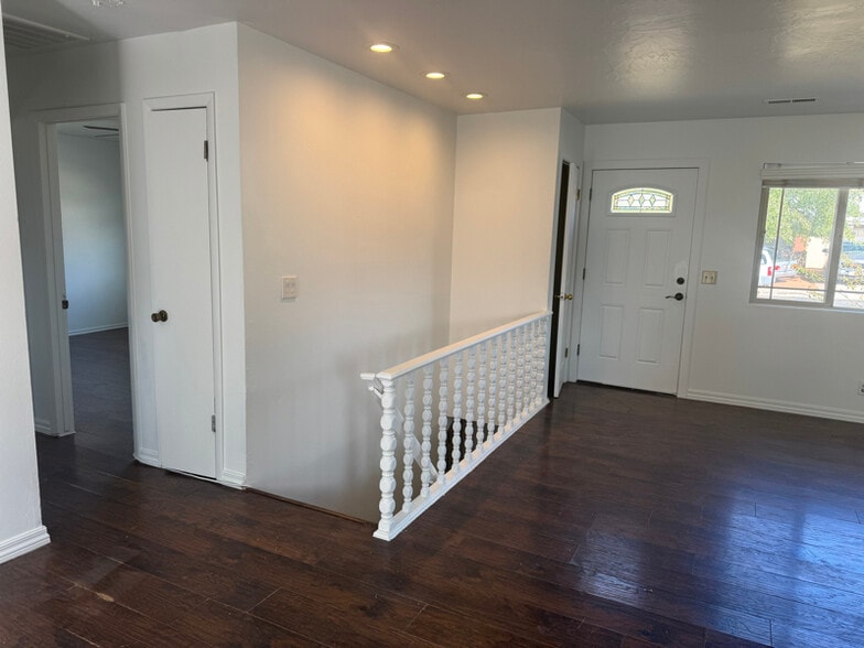 Building Photo - 1421 W 450 N
