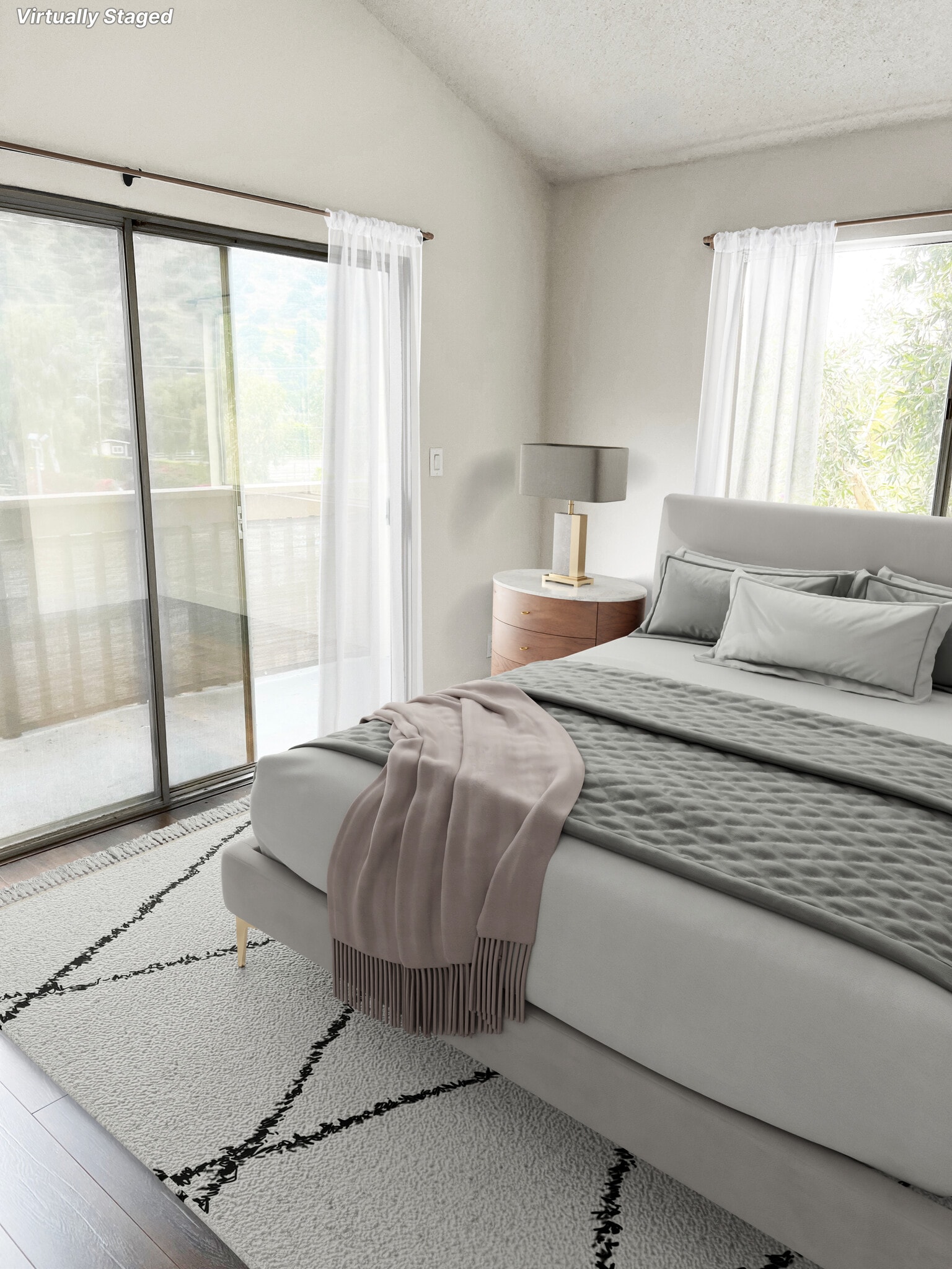 Huge bedroom with lots of windows and a huge closet - 4166 Garden Ave