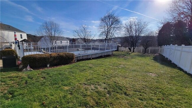 Building Photo - Spacious 4-Bedroom 3.5 bath Colonial with Pool & Modern Upgrades