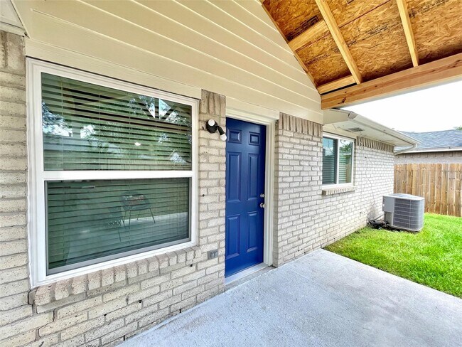 Building Photo - 18635 Andalusian Dr