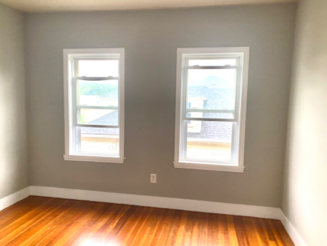 Building Photo - 15 Sturtevant Ave