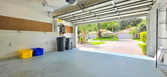 Building Photo - 7299 Lugano Dr