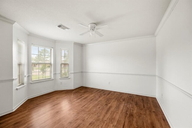 Building Photo - 3211 Falcon Trail Dr