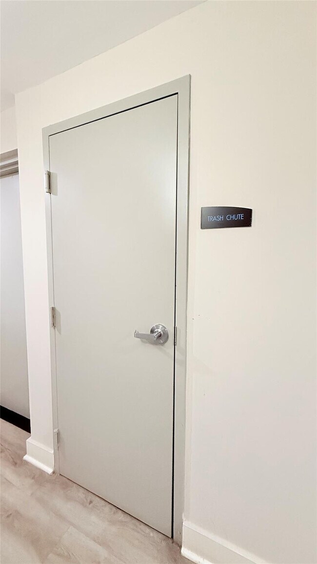 Building Photo - 601 NE 23rd St