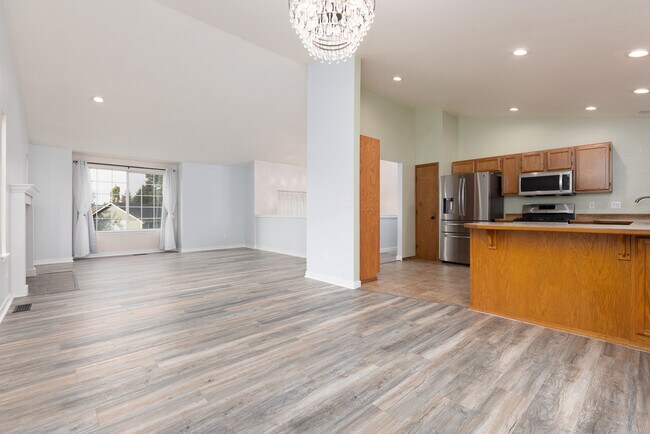 Building Photo - 8529 199th St Ct E