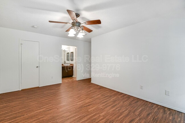 Building Photo - 1210 Augusta Dr