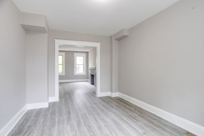 Building Photo - 2908 Oakley Ave