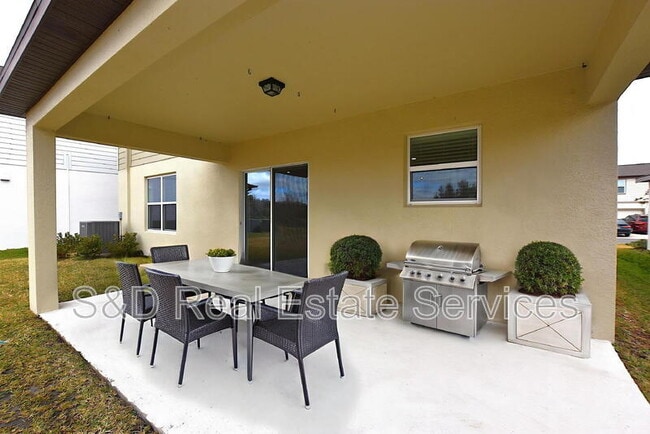 Building Photo - 3857 Capri Coast Dr