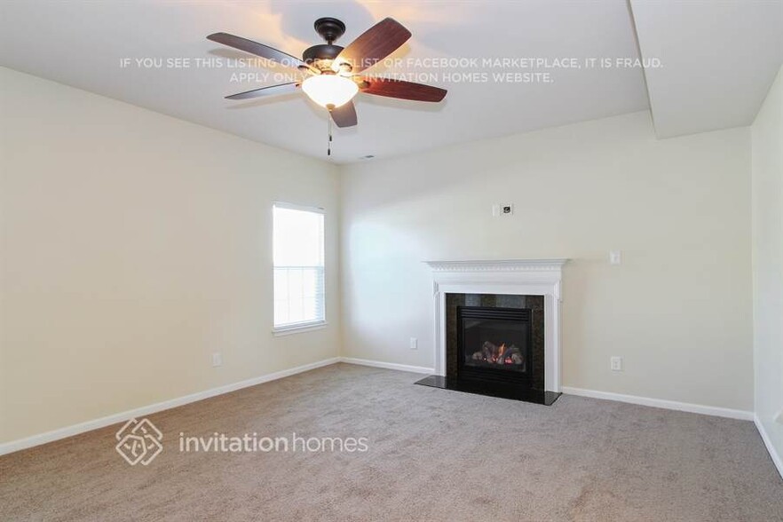 Building Photo - 10885 Tailwater St