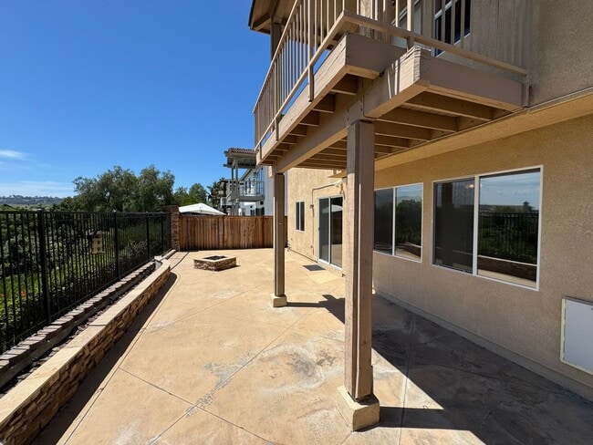 Building Photo - Beautiful 4Bd/2.5Ba Home in Aliso Viejo!