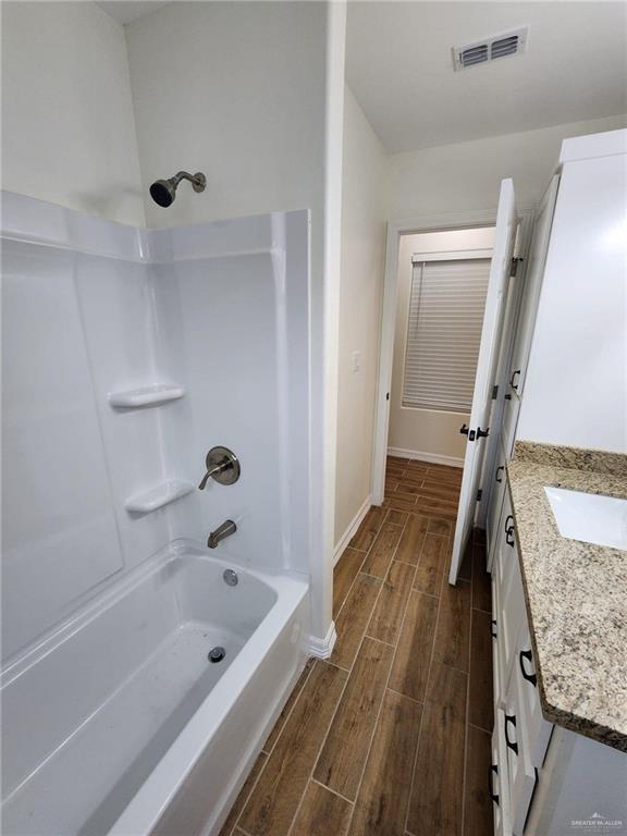 Building Photo - 14 E Champion St