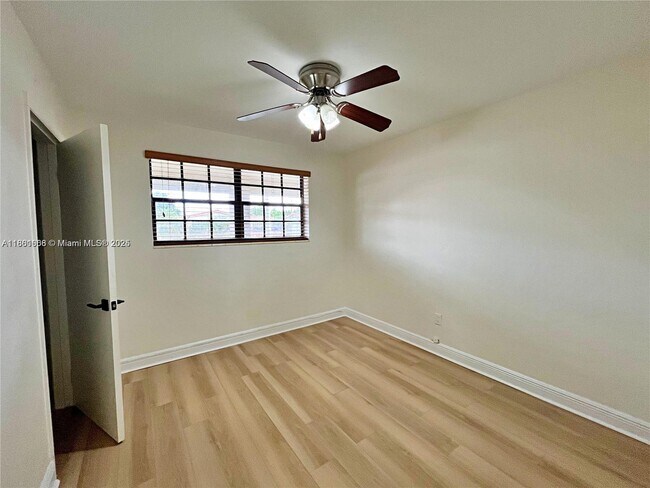Building Photo - 1351 W 34th St