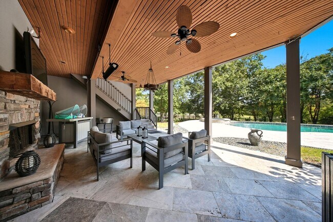 Building Photo - Princeton Hills Fully Furnished