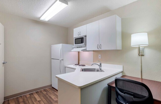 Building Photo - Furnished Studio-Huntsville - U.S. Space a...