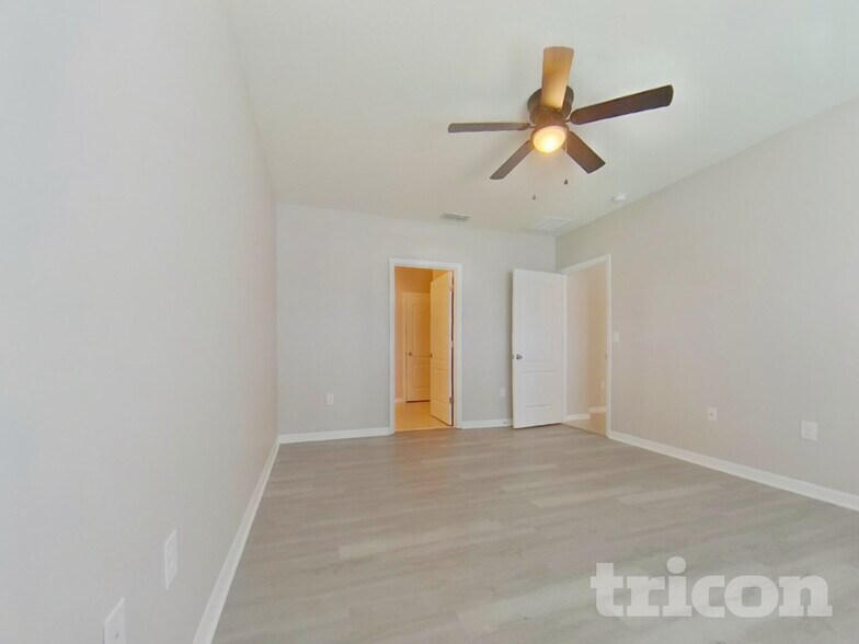 Building Photo - 2531 Newmark Dr