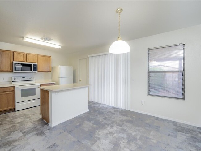 Building Photo - VAIL SCHOOL DISTRICT!!! CORNER LOT NEAR PU...
