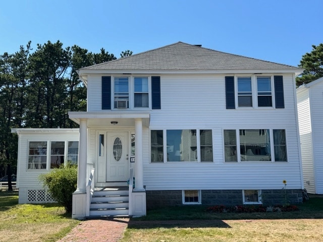 Building Photo - 72 Oceanside Dr