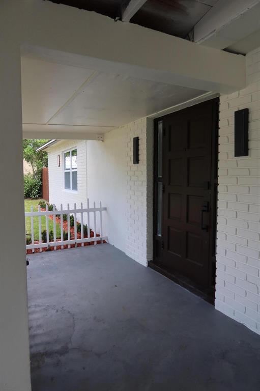 Building Photo - 2630 SW 49th Ct