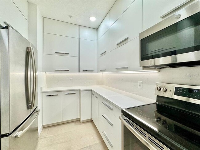 Building Photo - 4207 S Dale Mabry Hwy