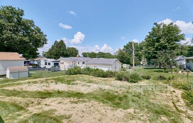 Building Photo - 1955 Bobbinray Ave