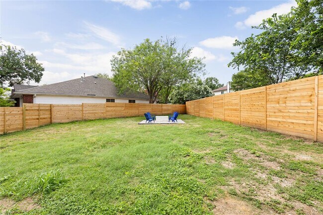 Building Photo - 8708 Cretys Cove
