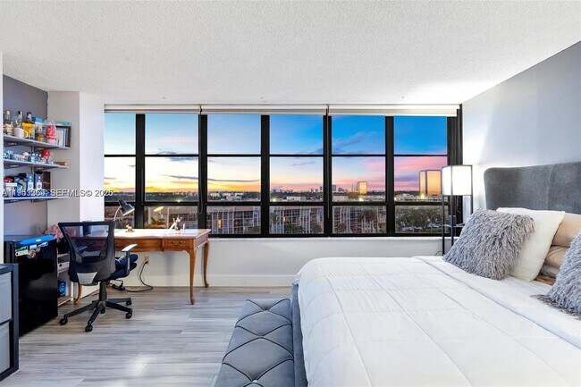 Building Photo - 500 Three Islands Boulevard