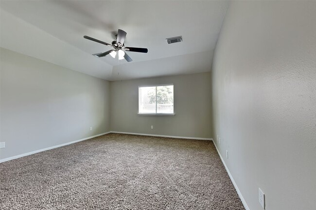 Building Photo - 3318 Noble Hollow Dr
