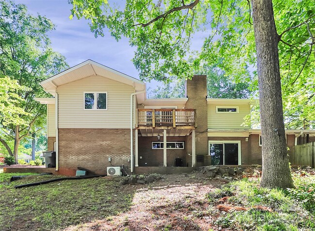 Building Photo - 2619 Inverness Rd