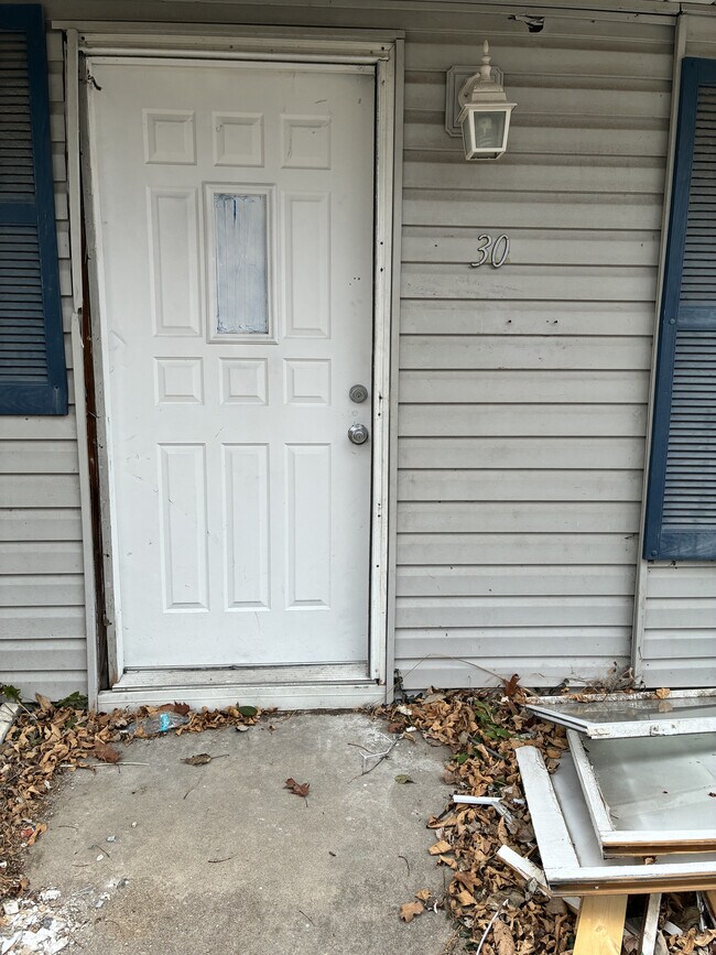 Building Photo - 30 Delores Dr