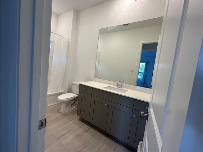 Building Photo - 4802 Avon Ridge Way
