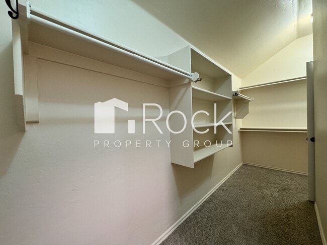 Building Photo - 3 Bed/2 Bath Edmond Home **AMAZING Locatio...