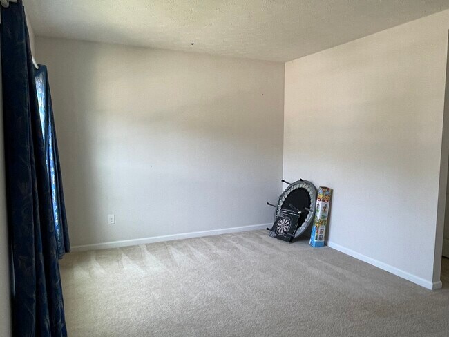 Building Photo - 1164 Trovillo Dr