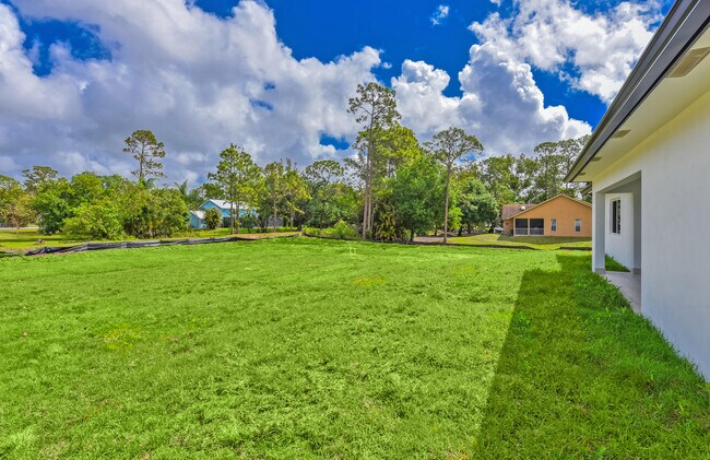 Building Photo - 13177 47th Ct N