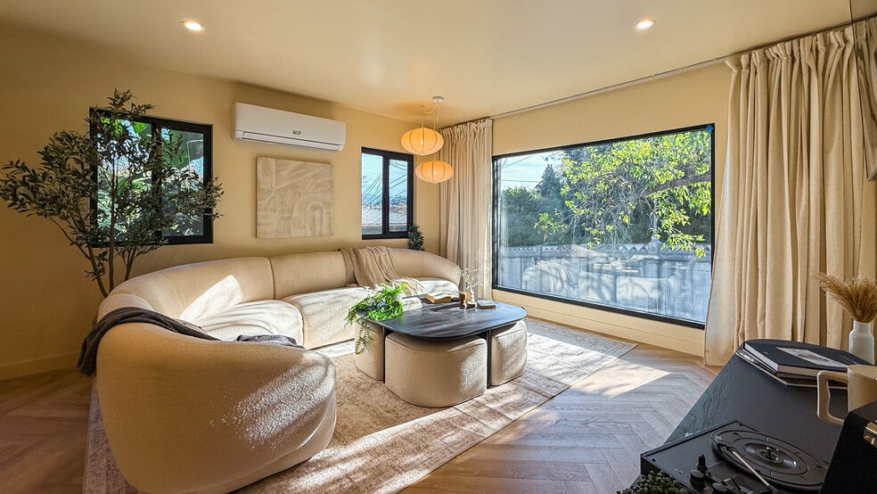 Building Photo - 5323 Monterey Rd